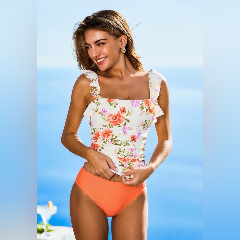 NWT 🧡 Cupshe Floral Tankini 2 piece